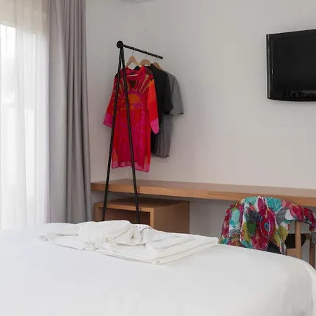 Hotell Ereza Hoopoe Villas