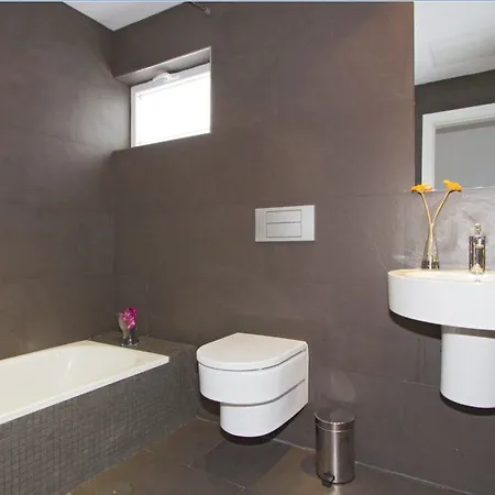 Ereza Hoopoe Villas Ξενοδοχείο 5*